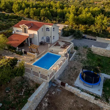 Hacienda Buena Vista Holiday home Kastel Novi