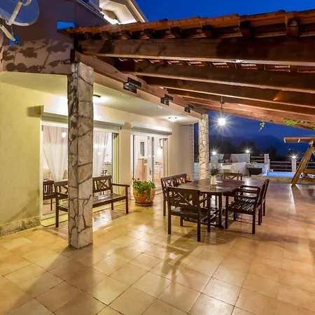 Hacienda Buena Vista * Kastel Novi